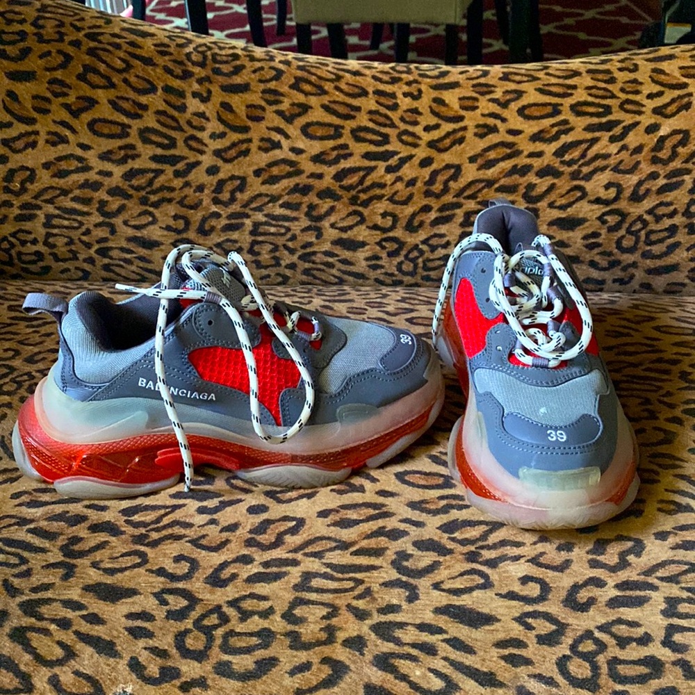 Balenciaga triple s size 6 in men